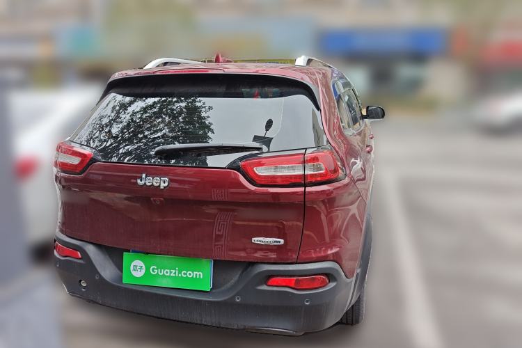 Used Jeep Cherokee 2016 2.0L Superior Edition Rear