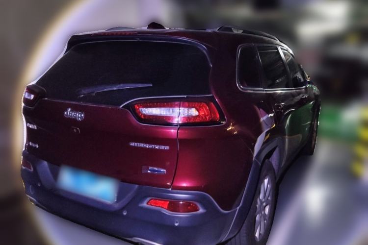 Used Jeep Cherokee 2016 2.4L Professional Smart Version Rear Right 45 Deg