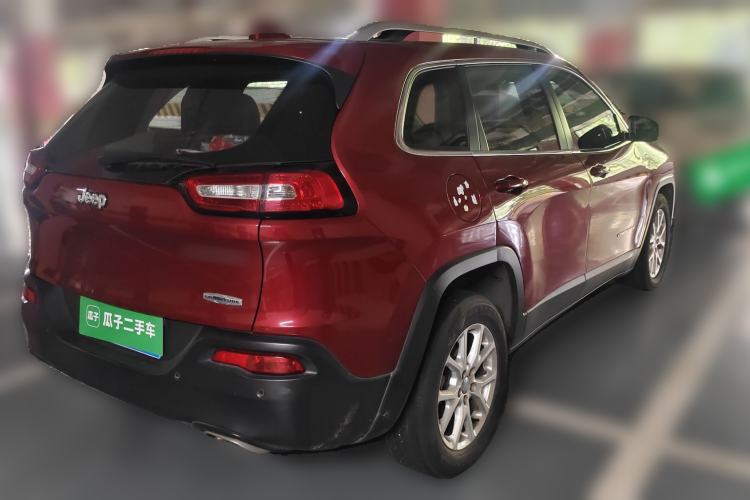 Used Jeep Cherokee 2016 2.4L Leading Edition Rear Right 45 Deg