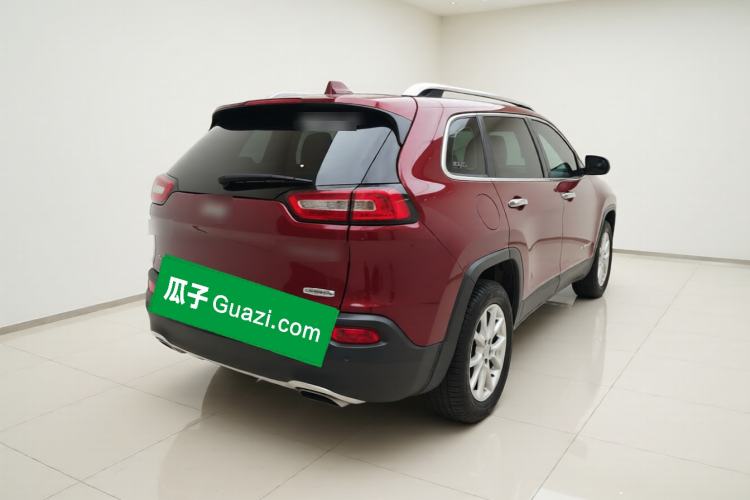 Used Jeep Cherokee 2016 2.4L Professional Edition Rear Right 45 Deg