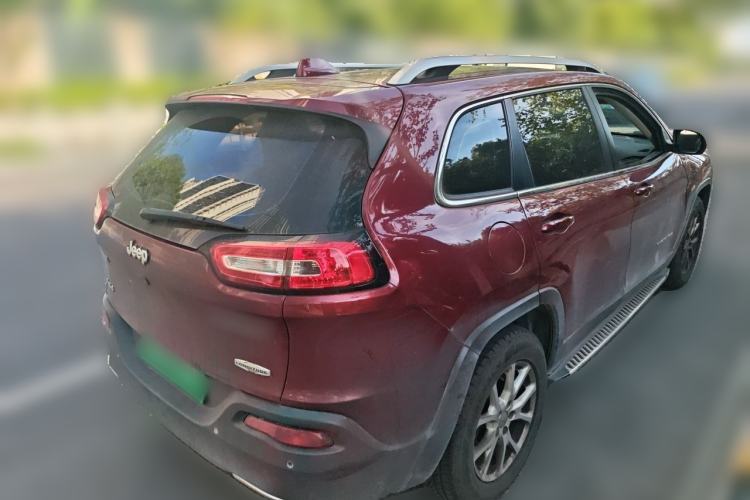 Used Jeep Cherokee 2016 2.4L Professional Smart Version Rear Right 45 Deg
