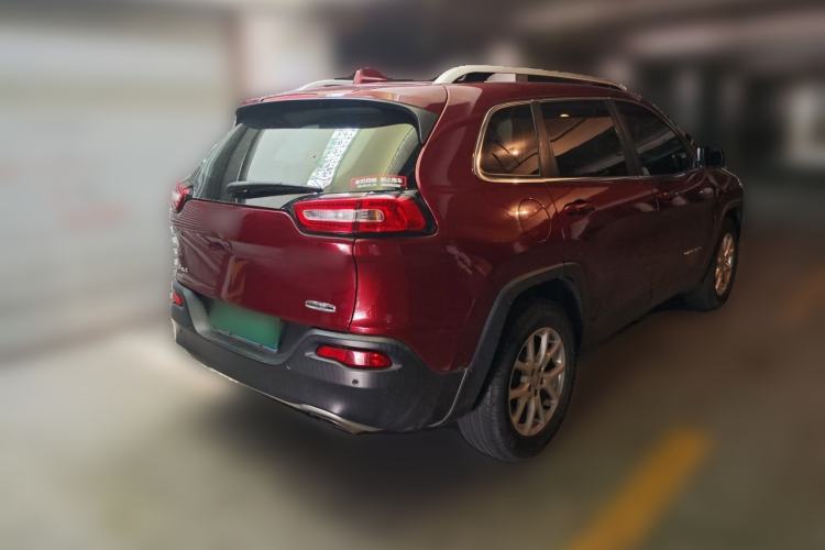 Used Jeep Cherokee 2016 2.4L Professional Smart Version Rear Right 45 Deg
