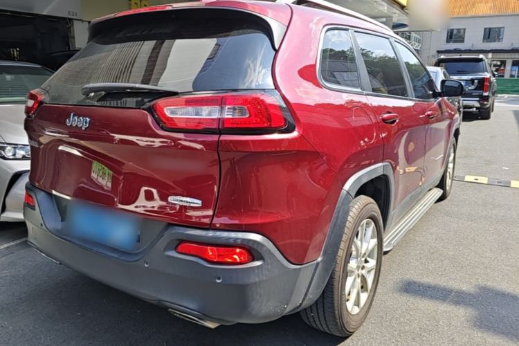 Used Jeep Cherokee 2016 2.4L Leading Edition Rear Right 45 Deg