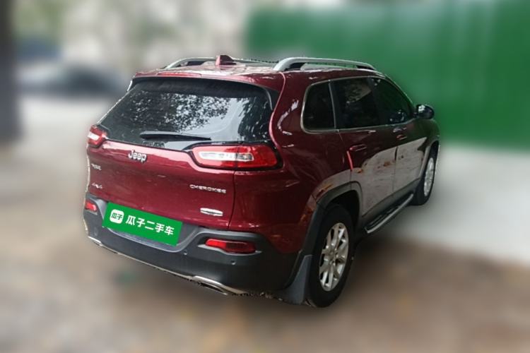 Used Jeep Cherokee 2016 2.4L Professional Edition Rear Right 45 Deg