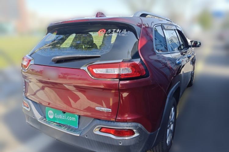 Used Jeep Cherokee 2016 2.4L Leading Edition Rear Right 45 Deg