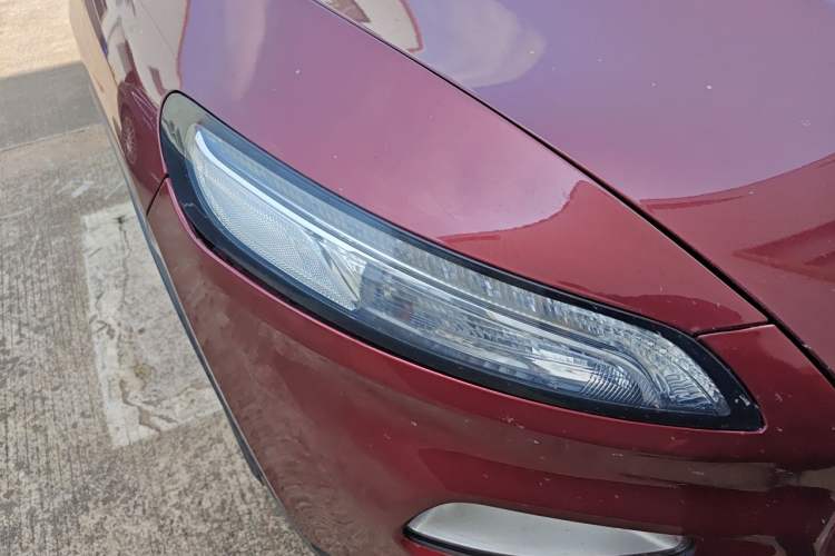 Used Jeep Cherokee 2016 2.4L Leading Edition Right Front Headlight