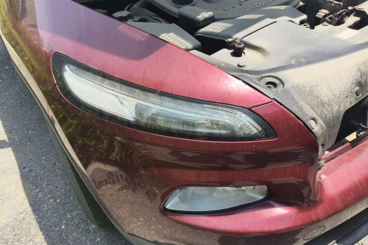 Used Jeep Cherokee 2016 2.0L Superior Edition Right Front Headlight