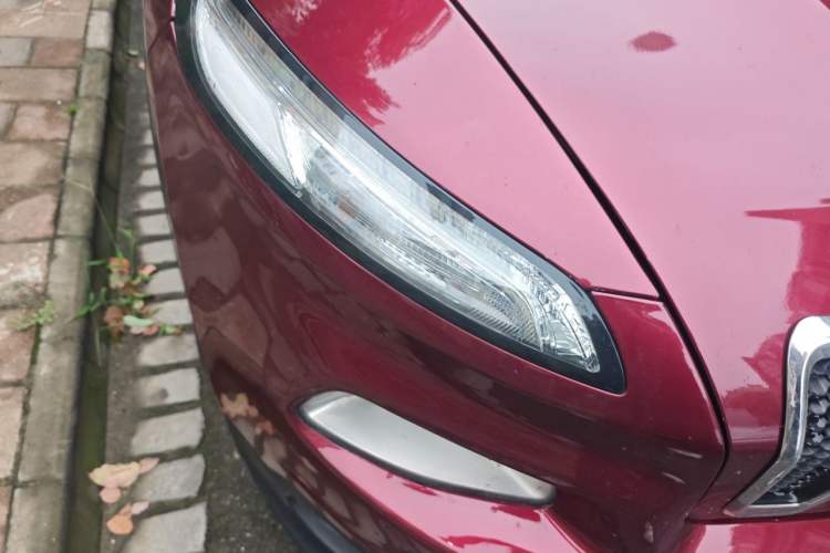 Used Jeep Cherokee 2016 2.4L Professional Smart Version Right Front Headlight