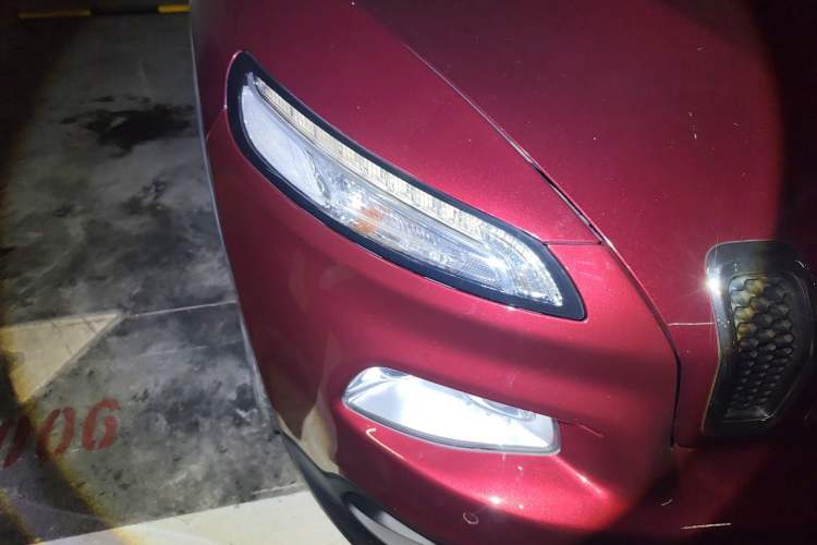 Used Jeep Cherokee 2016 2.4L Professional Smart Version Right Front Headlight