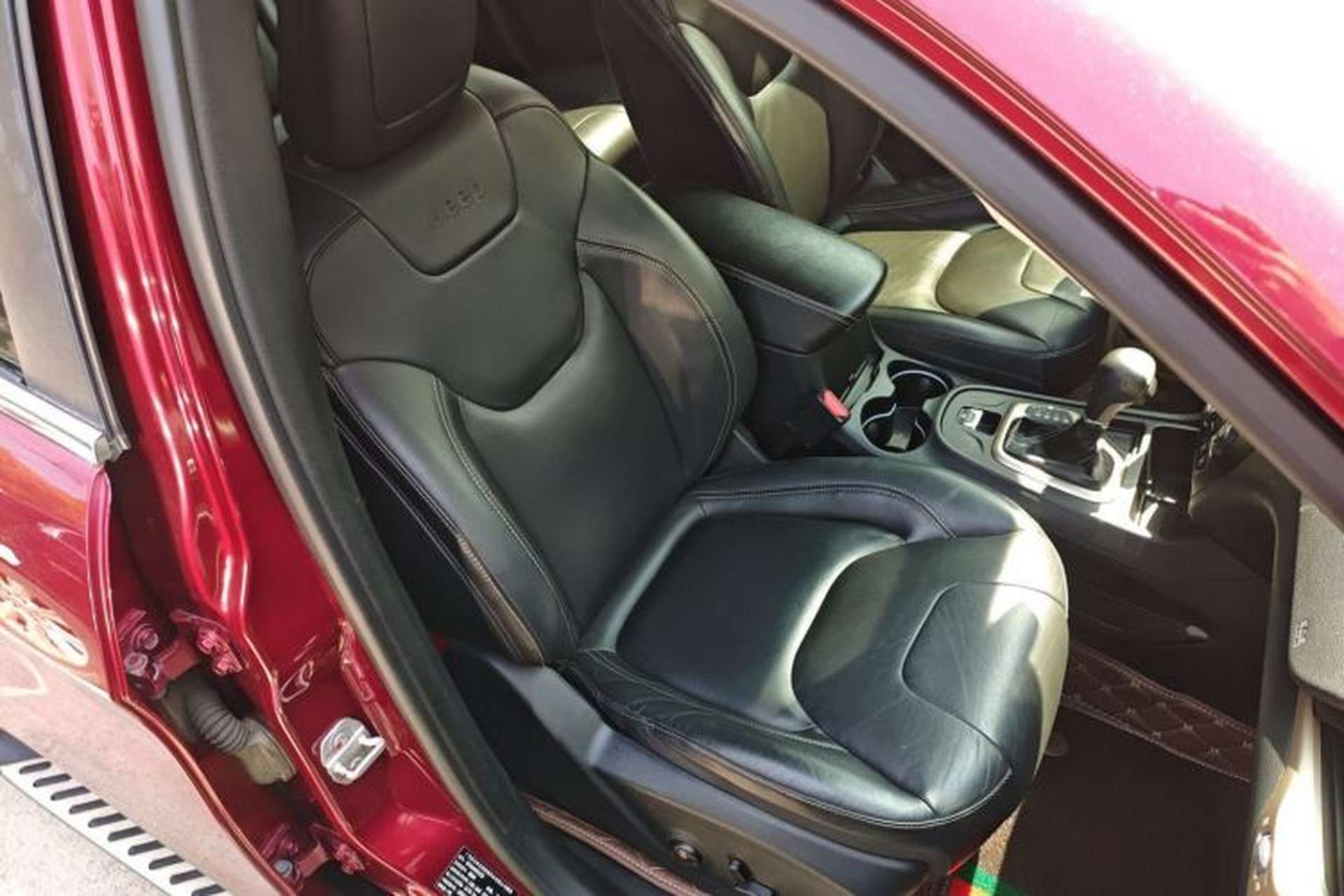 Used Jeep Cherokee 2016 2.4L Leading Edition Right Front Seat