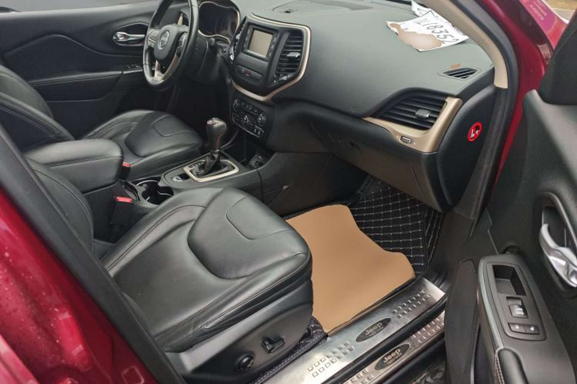 Used Jeep Cherokee 2016 2.4L Leading Edition Right Front Seat