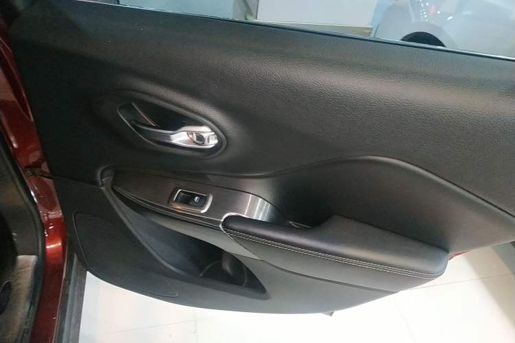 Used Jeep Cherokee 2016 2.4L Professional Smart Version Right Rear Door Interior