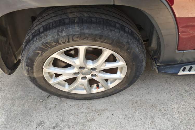 Used Jeep Cherokee 2016 2.4L Leading Edition Right Rear Wheel Hub