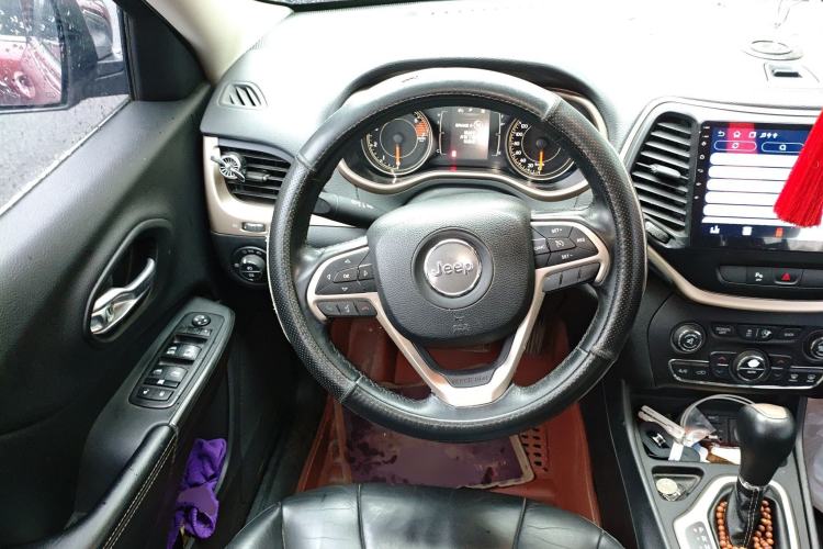 Used Jeep Cherokee 2016 2.4L Leading Edition Steering Wheel