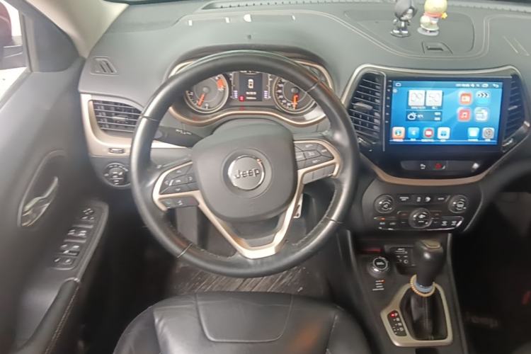 Used Jeep Cherokee 2016 2.4L Professional Edition Steering Wheel