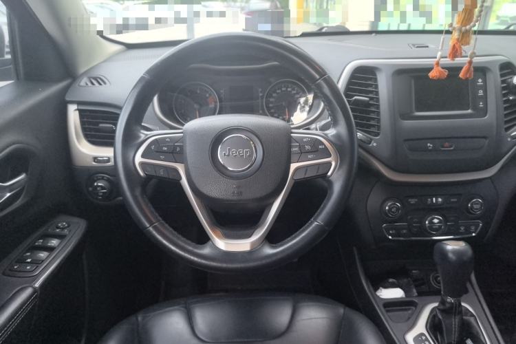 Used Jeep Cherokee 2016 2.4L Leading Edition Steering Wheel