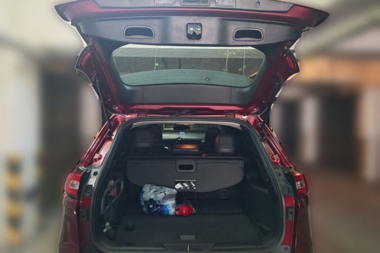 Used Jeep Cherokee 2016 2.4L Professional Smart Version Trunk