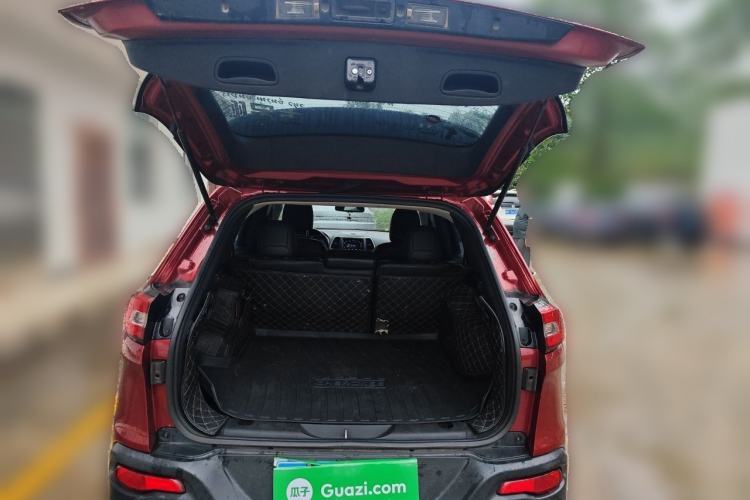 Used Jeep Cherokee 2016 2.4L Leading Smart Version Trunk