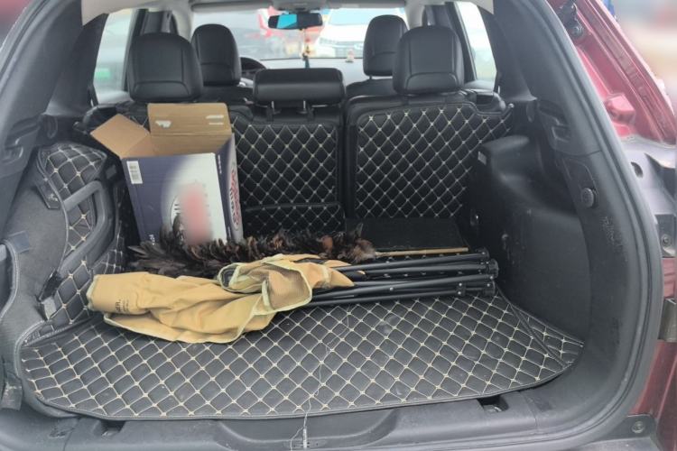 Used Jeep Cherokee 2016 2.4L Professional Edition Trunk
