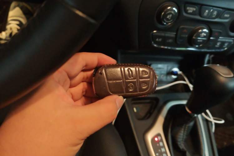 Used Jeep Cherokee 2016 2.4L Leading Smart Version Vehicle Key