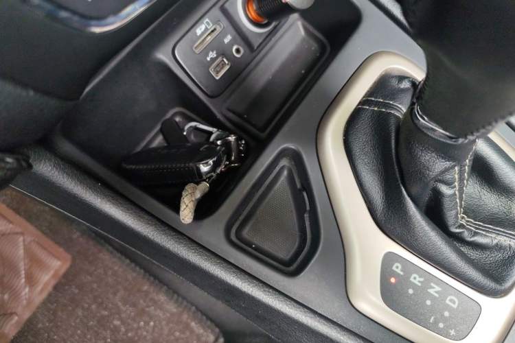 Used Jeep Cherokee 2016 2.4L Leading Smart Version Vehicle Key