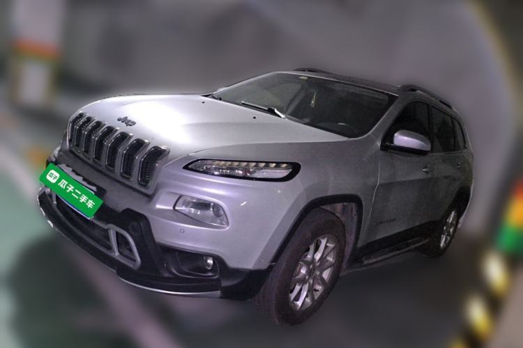 Used Jeep Cherokee 2016 2.4L Professional Edition Guazi used car, China used car export, Used car for sale, Used cars, Cheapest cars for sale
