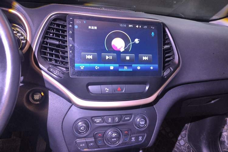 Used Jeep Cherokee 2016 2.4L Professional Edition Audio And AC Panel