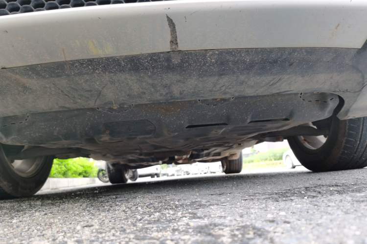 Used Jeep Cherokee 2016 2.4L Superior Edition Chassis Front