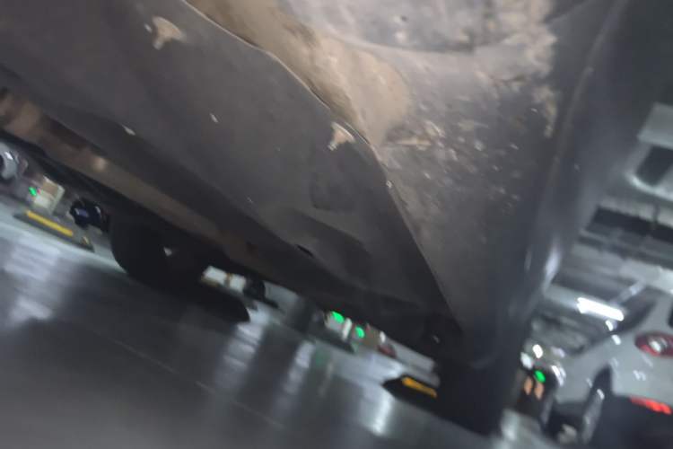 Used Jeep Cherokee 2016 2.4L Professional Edition Chassis Front Left