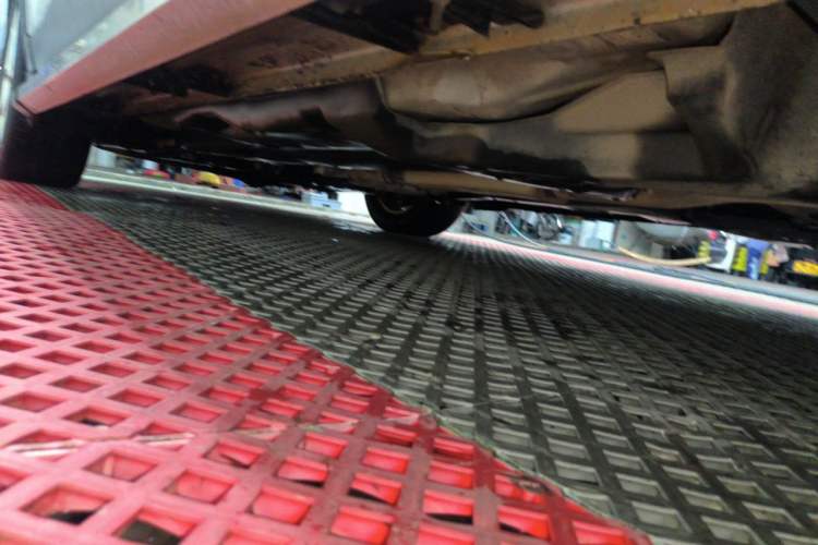 Used Jeep Cherokee 2016 2.0L Superior Edition Chassis Rear Left
