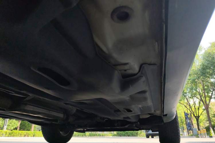 Used Jeep Cherokee 2016 2.4L Professional Smart Version Chassis Rear Right