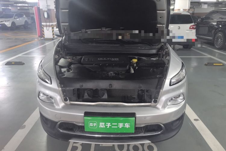 Used Jeep Cherokee 2016 2.4L Professional Edition Engine Bay