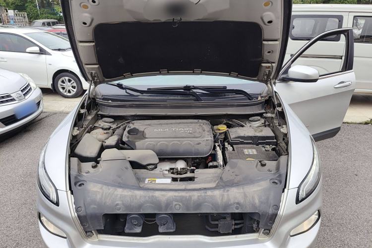 Used Jeep Cherokee 2016 2.4L Leading Edition Engine Bay