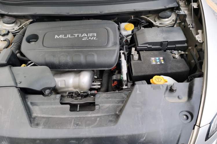 Used Jeep Cherokee 2016 2.4L Superior Edition Engine Bay Left