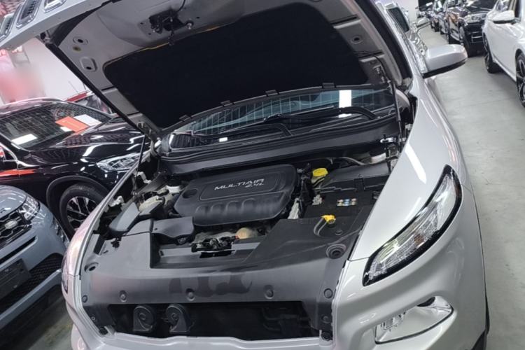 Used Jeep Cherokee 2016 2.4L Leading Smart Version Engine Bay