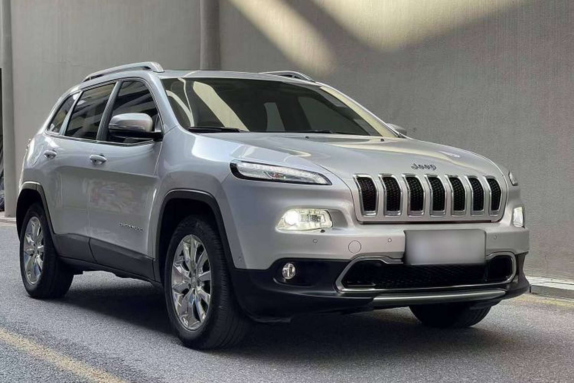 Used Jeep Cherokee 2016 2.4L Superior Edition Exterior 1