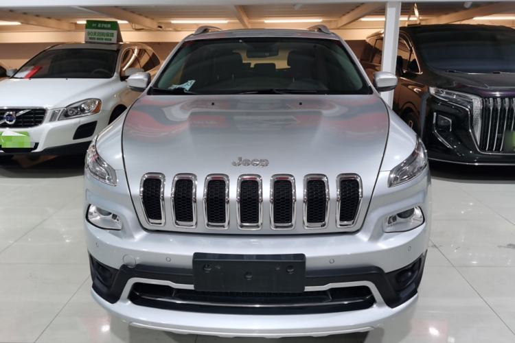 Used Jeep Cherokee 2016 2.4L Professional Smart Version Exterior 1