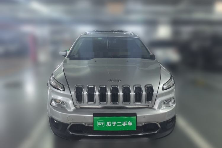 Used Jeep Cherokee 2016 2.4L Professional Edition Front