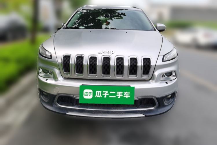 Used Jeep Cherokee 2016 2.4L Superior Edition Front
