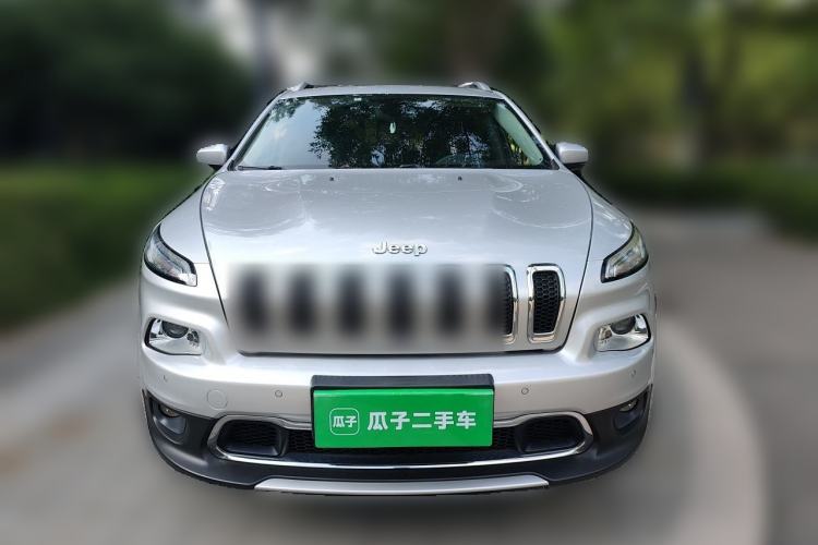 Used Jeep Cherokee 2016 2.4L Professional Smart Version Front