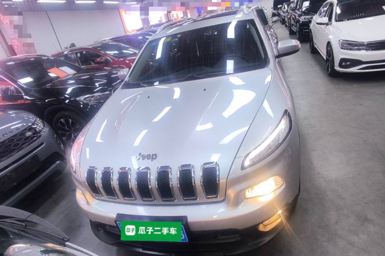 Used Jeep Cherokee 2016 2.4L Leading Smart Version Front