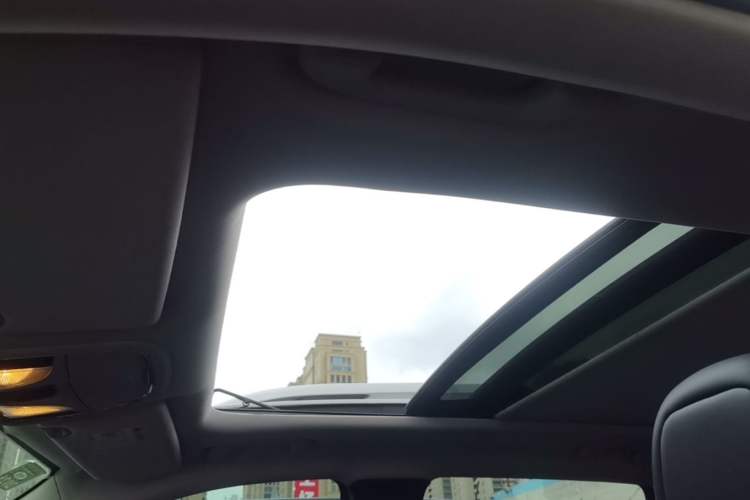 Used Jeep Cherokee 2016 2.4L Leading Edition Headliner