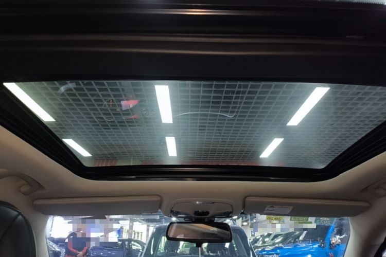 Used Jeep Cherokee 2016 2.4L Leading Smart Version Headliner