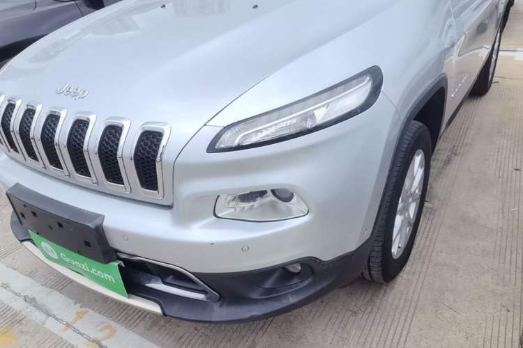Used Jeep Cherokee 2016 2.4L Leading Edition Left Front Headlight