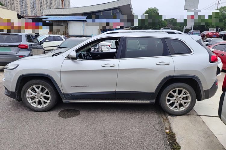 Used Jeep Cherokee 2016 2.4L Leading Edition Left Side