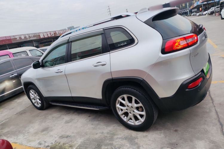 Used Jeep Cherokee 2016 2.4L Leading Edition Left Side