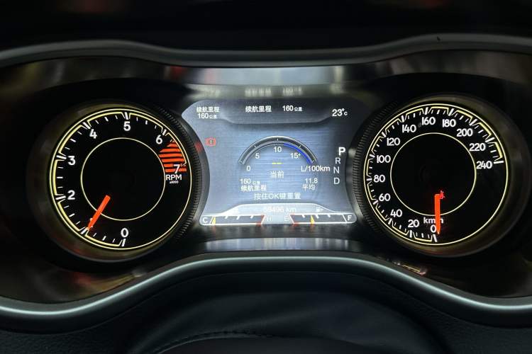 Used Jeep Cherokee 2016 2.4L Leading Smart Version Odometer Close Up