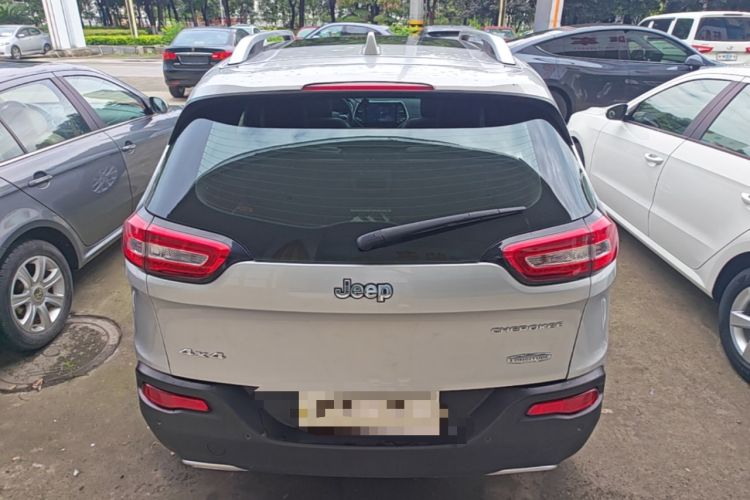 Used Jeep Cherokee 2016 2.4L Professional Edition Rear