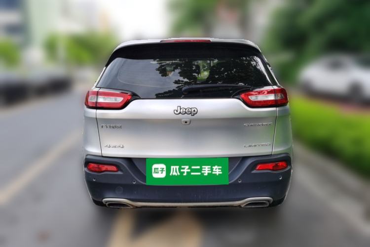 Used Jeep Cherokee 2016 2.4L Superior Edition Rear