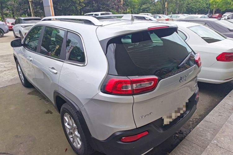 Used Jeep Cherokee 2016 2.4L Professional Edition Rear Left 45 Deg